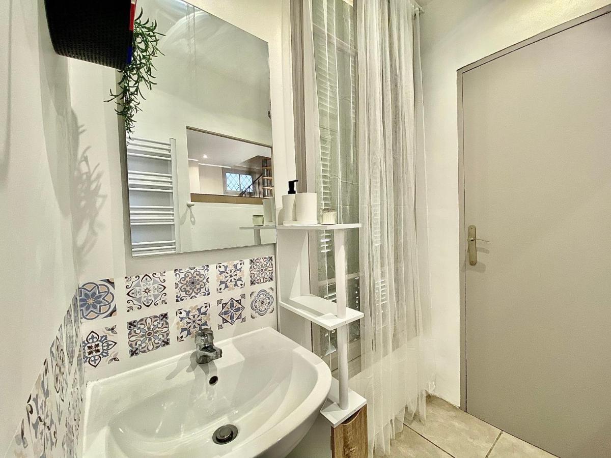 Lovely & Cozy Duplex Heart Of Nice With Bathtub! Exteriör bild